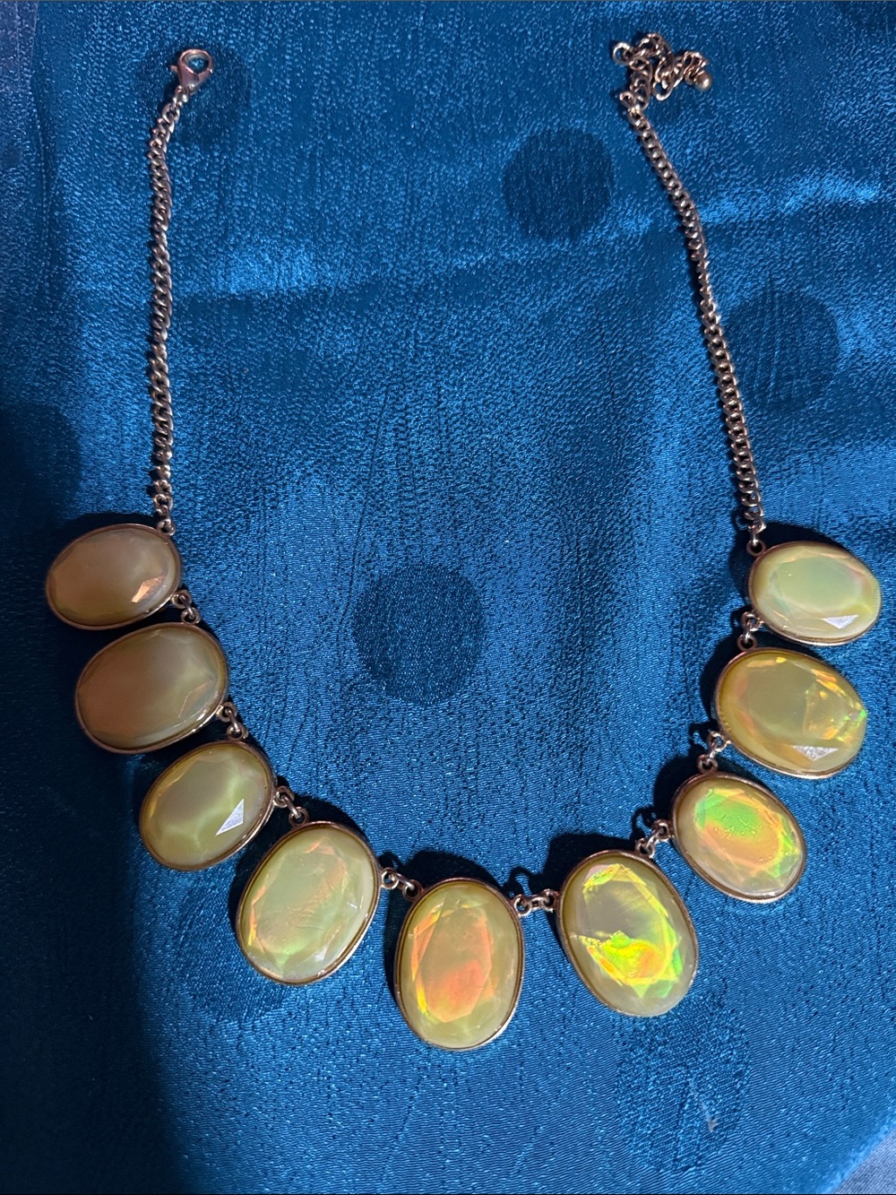 Iridescent Oval Statement Necklace - Women Jewelry - Yellow Opaline Stones